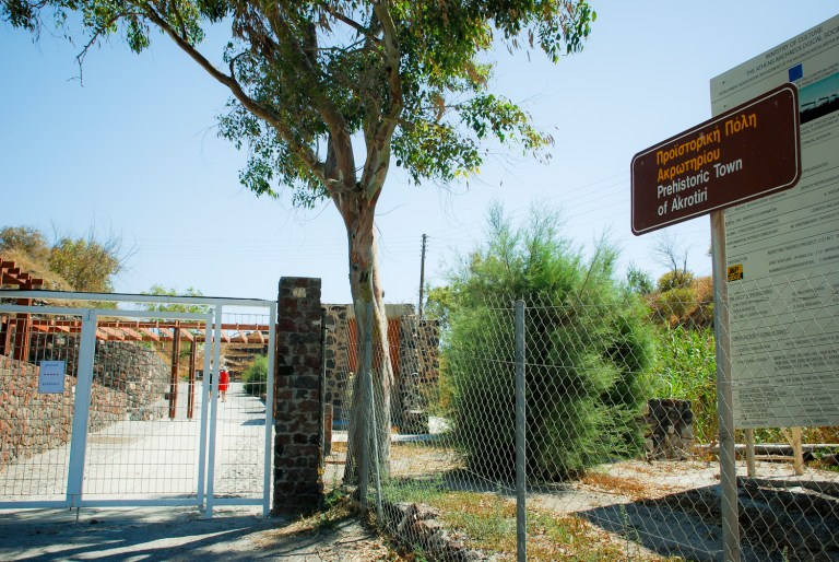 Akrotiri museum. Minoan civilization.