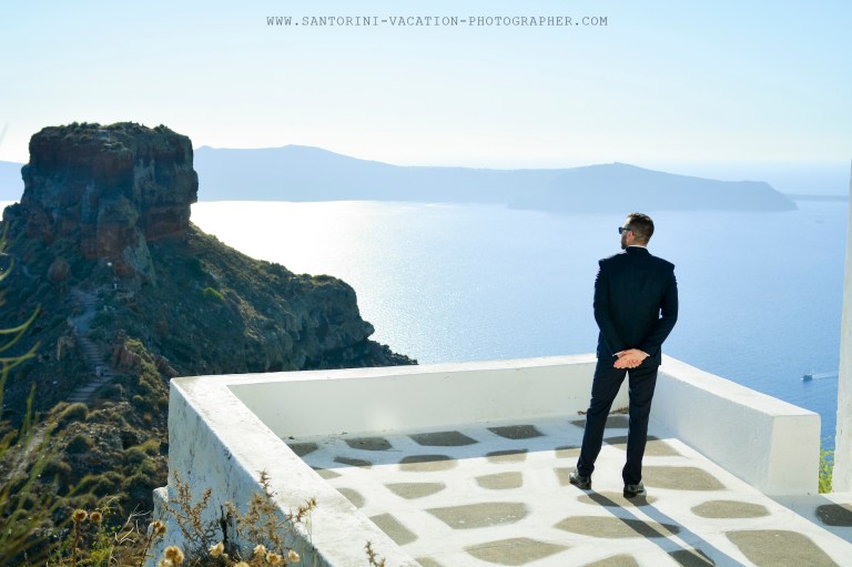 Amazing first look in Santorini