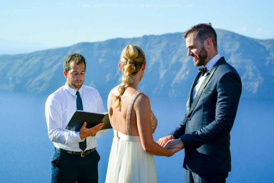 Santorini wedding at Imerovigli