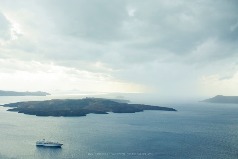 Santorini-storm-in-October