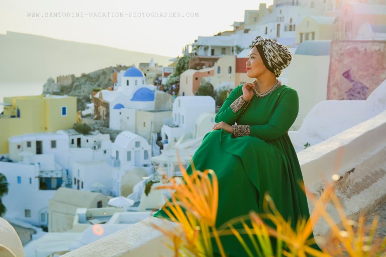 Solo traveler in Santorini
