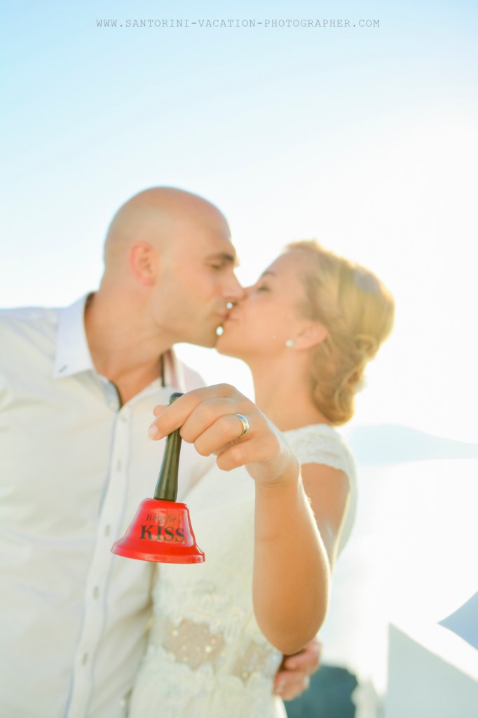 Santorini_based_portrait_photographer_wedding_shoot_006