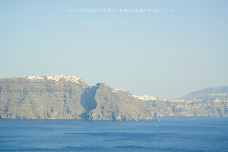 Santorini-honeymoon-photo-session-romantic-destination-2