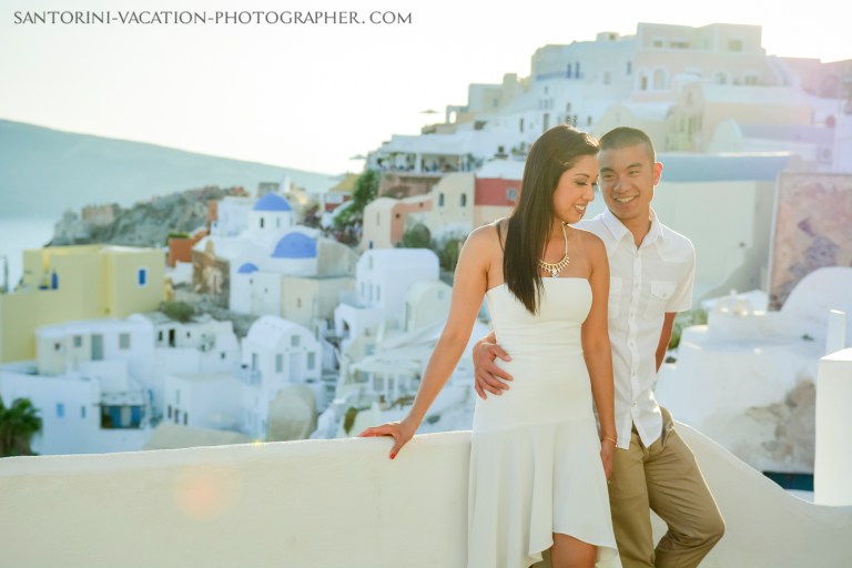 Santorini-honeymoon-photo-session-romantic-destination