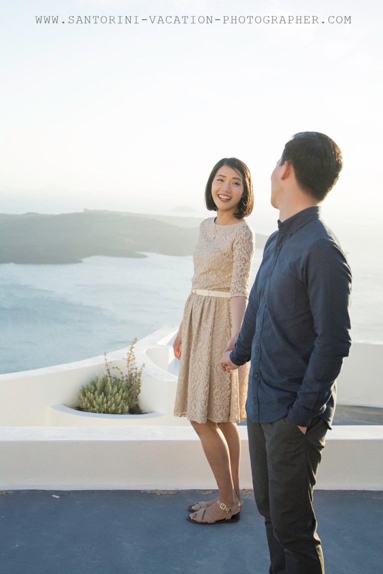 Fun-photo-shoot-Santorini-destination-fine-art