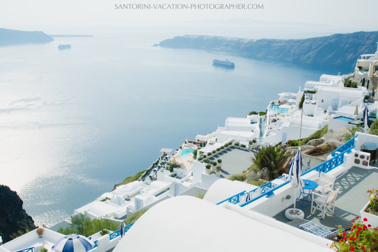 BEST SANTORINI RESTAURANTS TO ENJOY AUTHENTIC GREEK SANTORINI FOOD-001