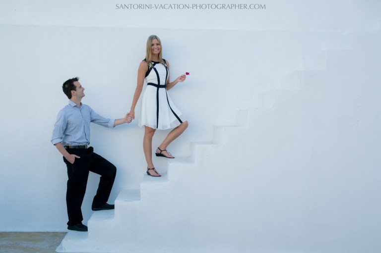 wedding-gift-photo-session-on-santorini-island-photography-004