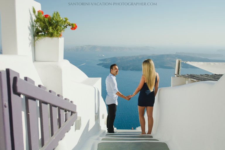 Santorini-honeymoon-destination-photo-shoot-by-Anna-Sulte-001
