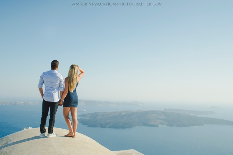 Santorini-honeymoon-destination-photo-shoot-by-Anna-Sulte-003