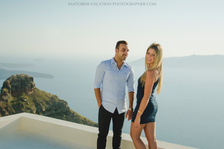 Santorini-honeymoon-destination-photo-shoot-by-Anna-Sulte-005