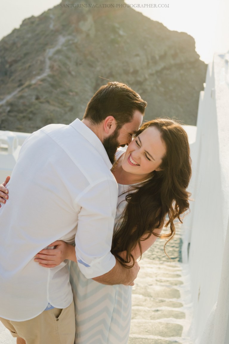 book a photoshoot in santorini location oia fira 007