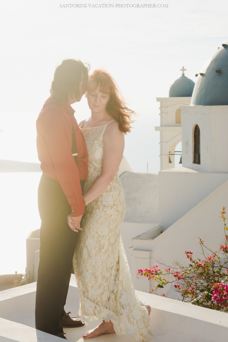 book a photoshoot in santorini location oia fira 008