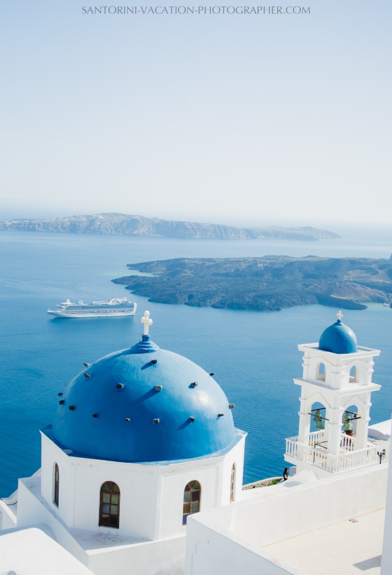 Santorini-photographer-Imerovigli-church-photo-session-location-4
