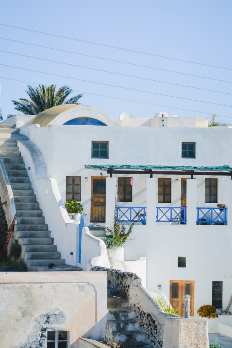 MESSARIA-Santorini-VILLAGE-santorini-local-tradicional_-4