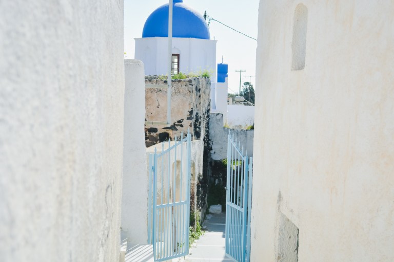 MESSARIA-Santorini-VILLAGE-santorini-local-tradicional_-5