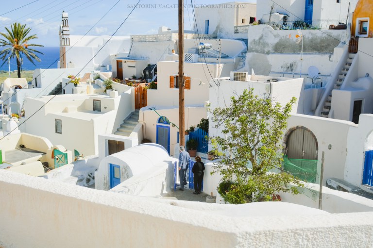 Santorini-next-to-oia-finikia-greece-vacation-hollidays--3