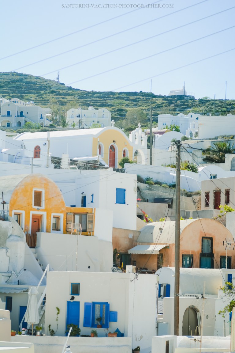 Travel-Santorini-Oia-next-village-finikia-holidays-4