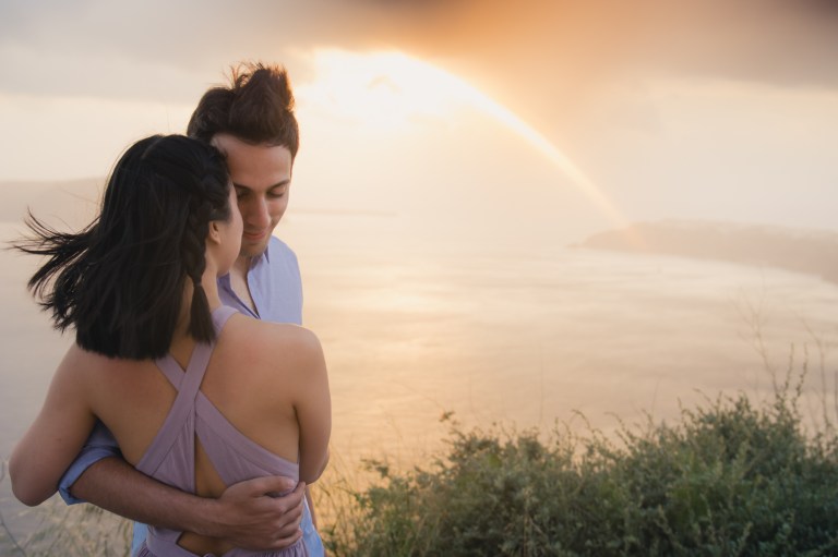 Santorini-photo-session-greece-engagement-shoot-love-story-004