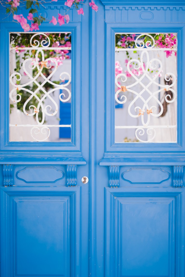 santorini-mediterranean-greece-megalochori-village-traveling