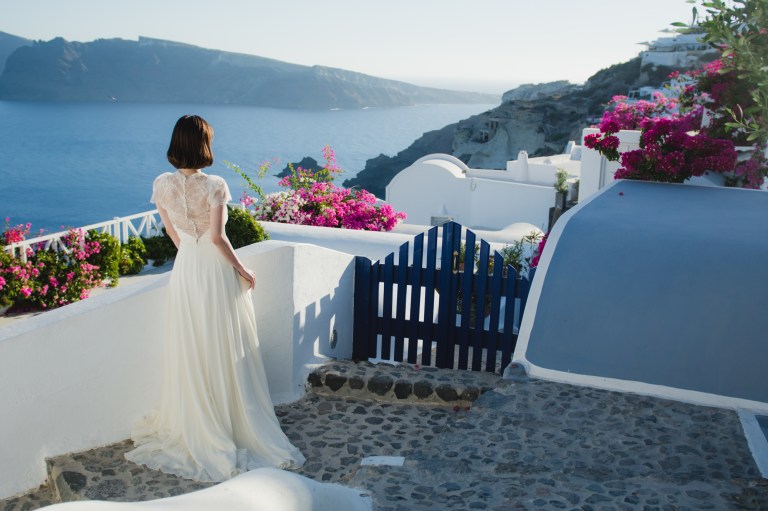santorini-post-wedding-session-wedding-gown-dress-couple-love-story-003