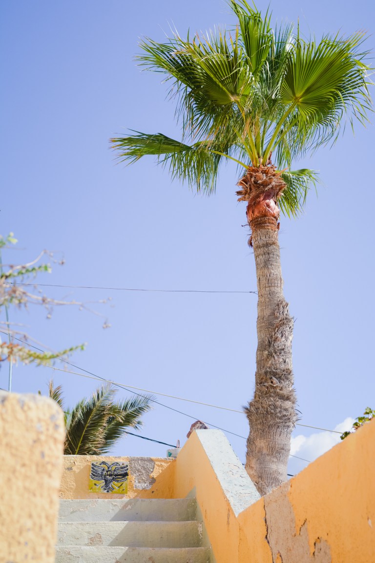 akrotiri-santorini-village-destination-trip-vacation-photographer-003