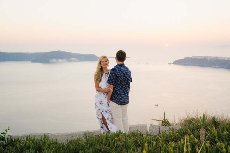 santorini-destination-photo-session-vacation-post-wedding-008