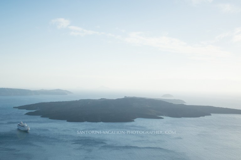 amazing-santorini-volcano-view-photo-shoot