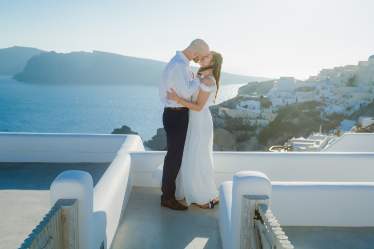 santorini-first-look-vow-exchange-destination-elopment-greece-004