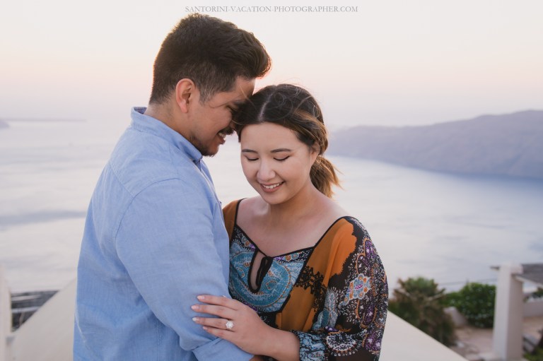 engagement-in-santorini-photo-shoot-surprise-proposal-006