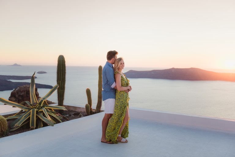 Santorini-photographer-Anna-Sulte-photoshoot-008