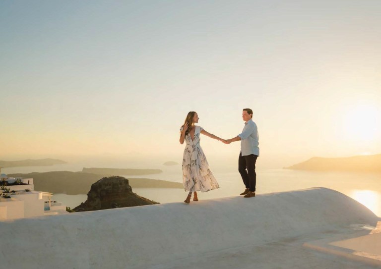 Santorini-photographer-Anna-Sulte-photoshoot-010