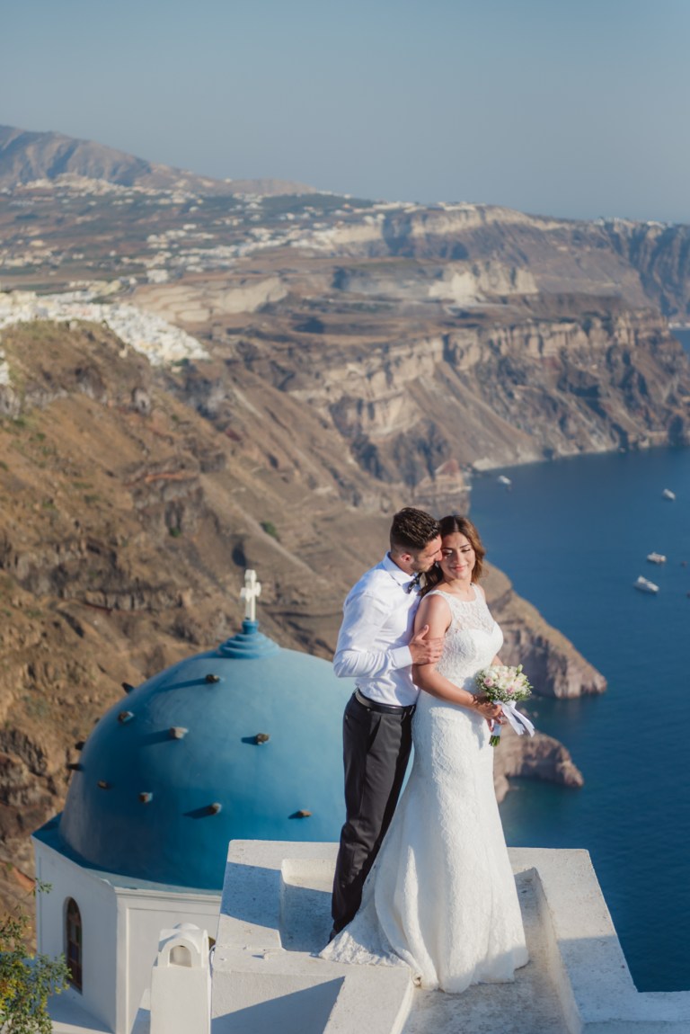 Santorini-vacation-photo-shoot-locations-portrait-004