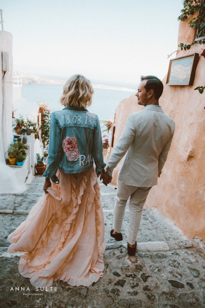 Thira steps, couple walking
