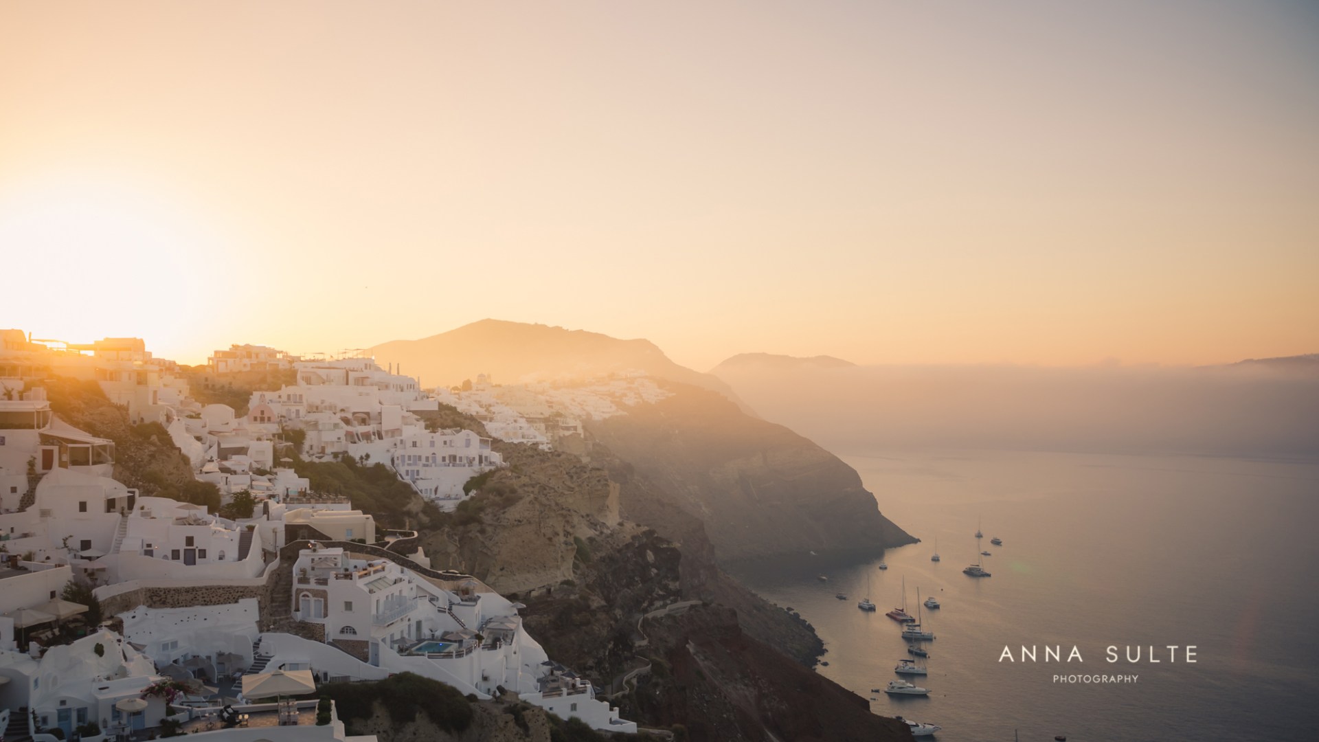 Santorini photographer