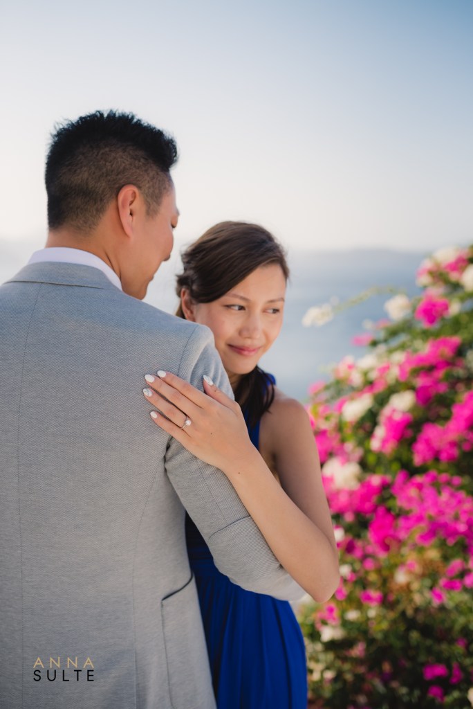 Engagement in Greece