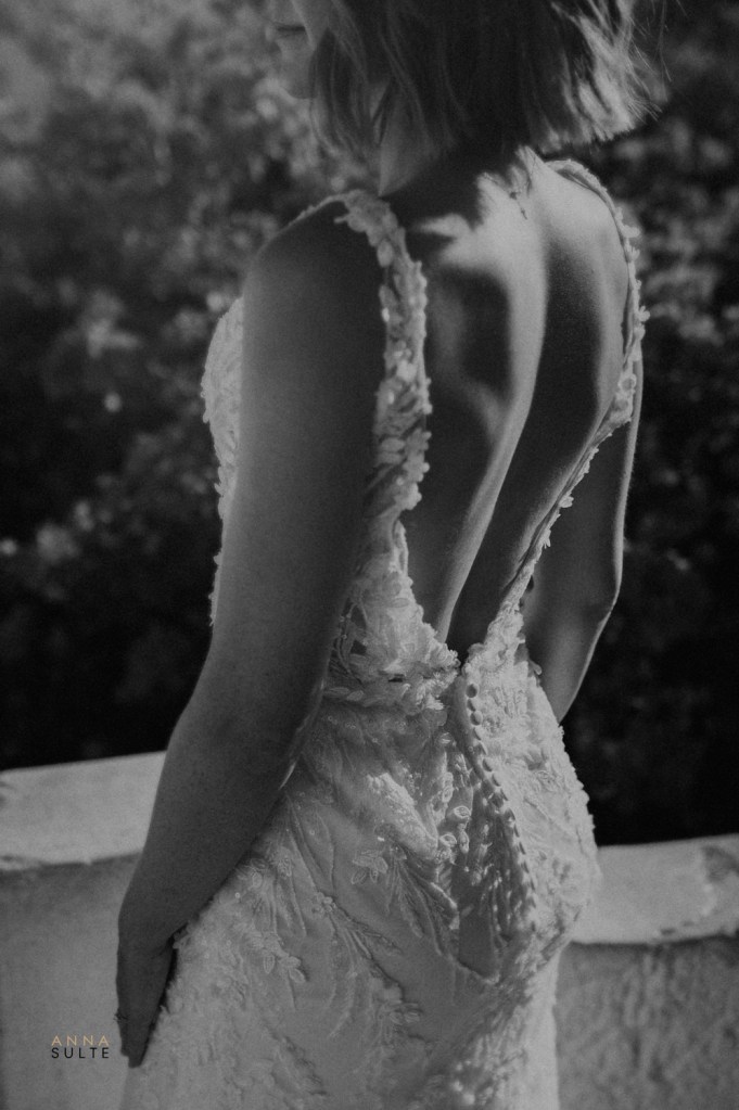 Bride. Black and white photo from Santorini.