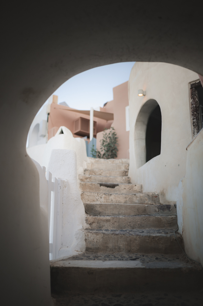 Path trough narrow streets of Santorini.